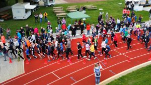 kurz_nach_Start_Spendenlauf_Uetze